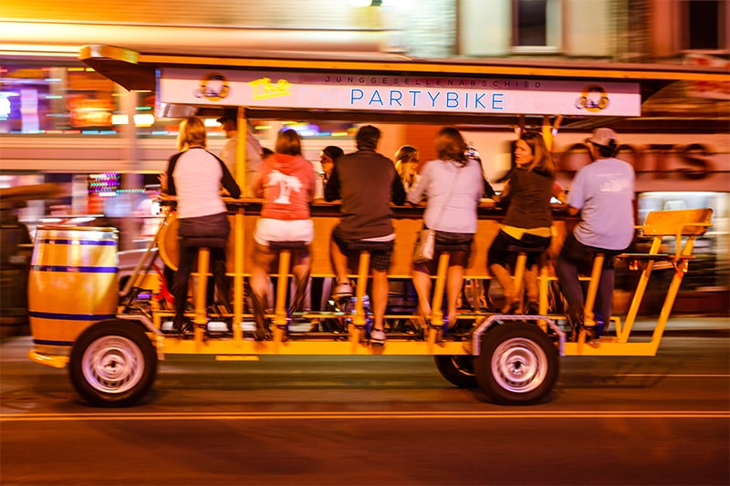 Partybike Bierbike Proseccobike für Mannschaftstour